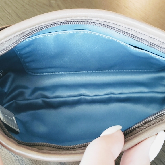 Coach Handbag ⭐Authentic⭐ - Picture 9 of 9